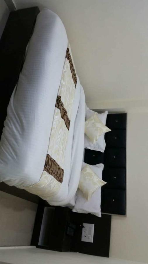 Hotel Cg Plaza Ahmedabad Eksteriør bilde